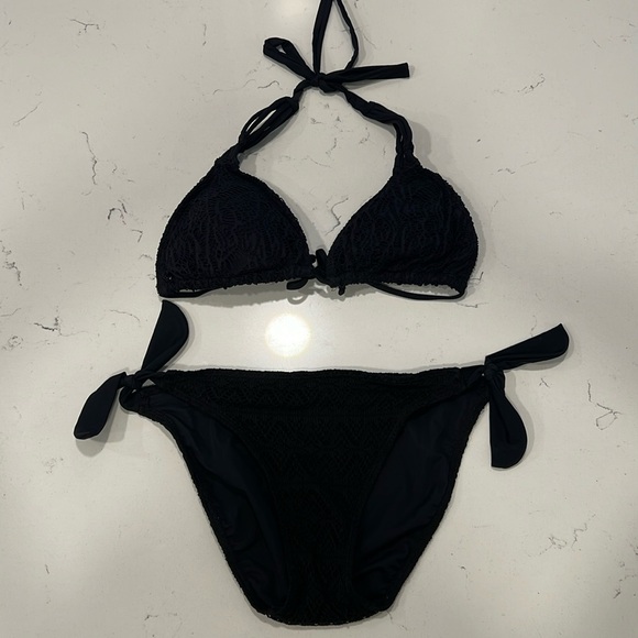 Black Lace Bikini - Picture 1 of 8